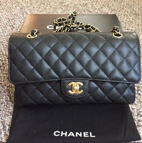 chanel flap bag caviar medium|2019 Medium Classic Caviar Double Flap shoulder bag.